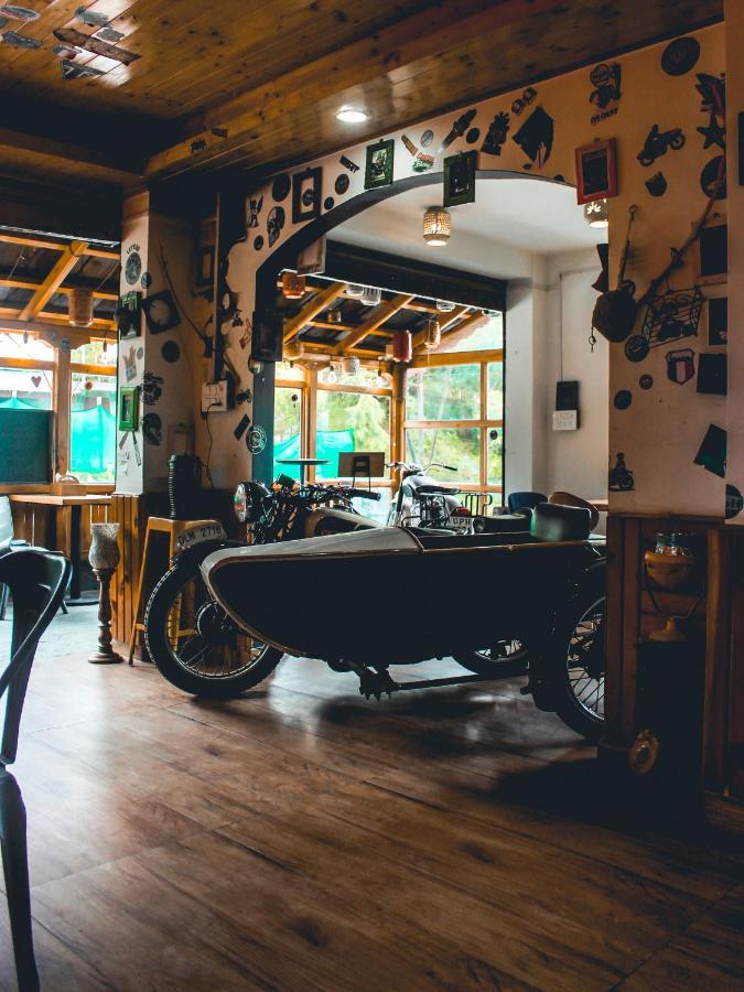 Throttle Shrottle Moto Hostel Manali  Exterior photo